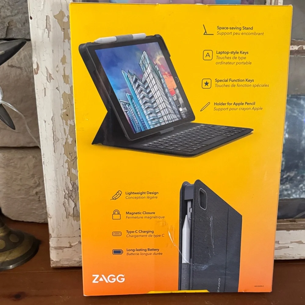 Versatile Black Keyboard case (iPad 9th,8th,7th and iPad Air